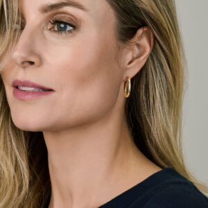 Oorringhanger blauw topaas per stuk