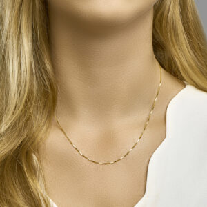 Ring amethist en zirkonia halo